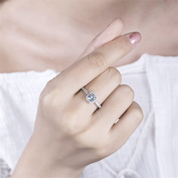 Ladies Moissanite 1 Carat Diamond Ring Luxury Round Diamond Princess Square Ring - Image 2