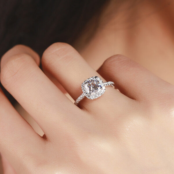 Ladies Moissanite 1 Carat Diamond Ring Luxury Round Diamond Princess Square Ring - Image 3