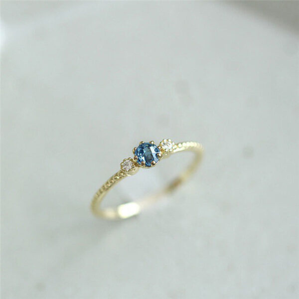 Elegant Ocean Blue Rhinestone Rings Womenin Gold and Silver – Perfect Wedding and Engagement Jewelry”