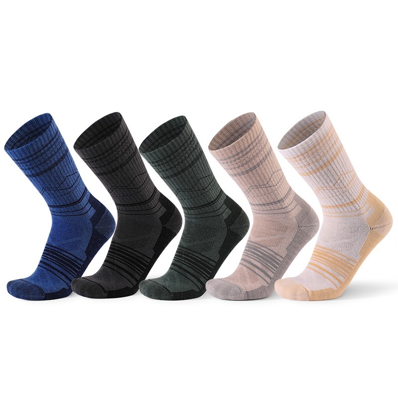 Men's And Women's Warm Wool Knee-high Sports Socks - Image 2